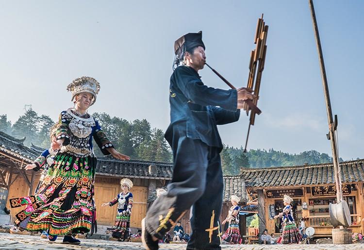 張家界風(fēng)景正好，而您剛好有空